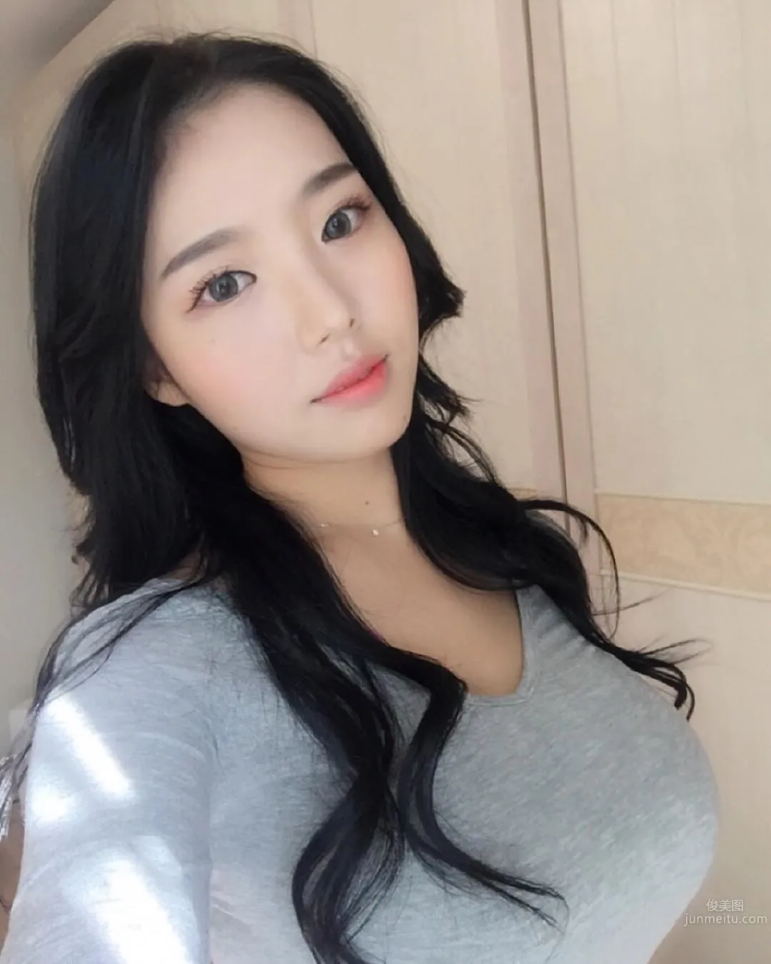 韓國萌妹이유민 完全保不住的好身材 1