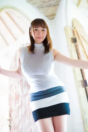 日本新晉乳神來栖あこ 匪夷所思的人間胸器