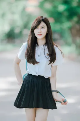 泰國正妹Alyss Sangperng 超清新空靈系美女麻豆