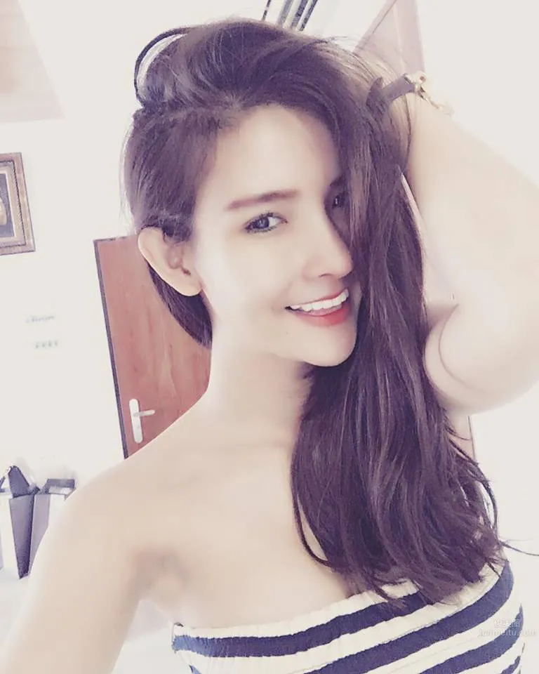 越南正妹Bùi Ngọc 混血五官精緻而脫俗 7