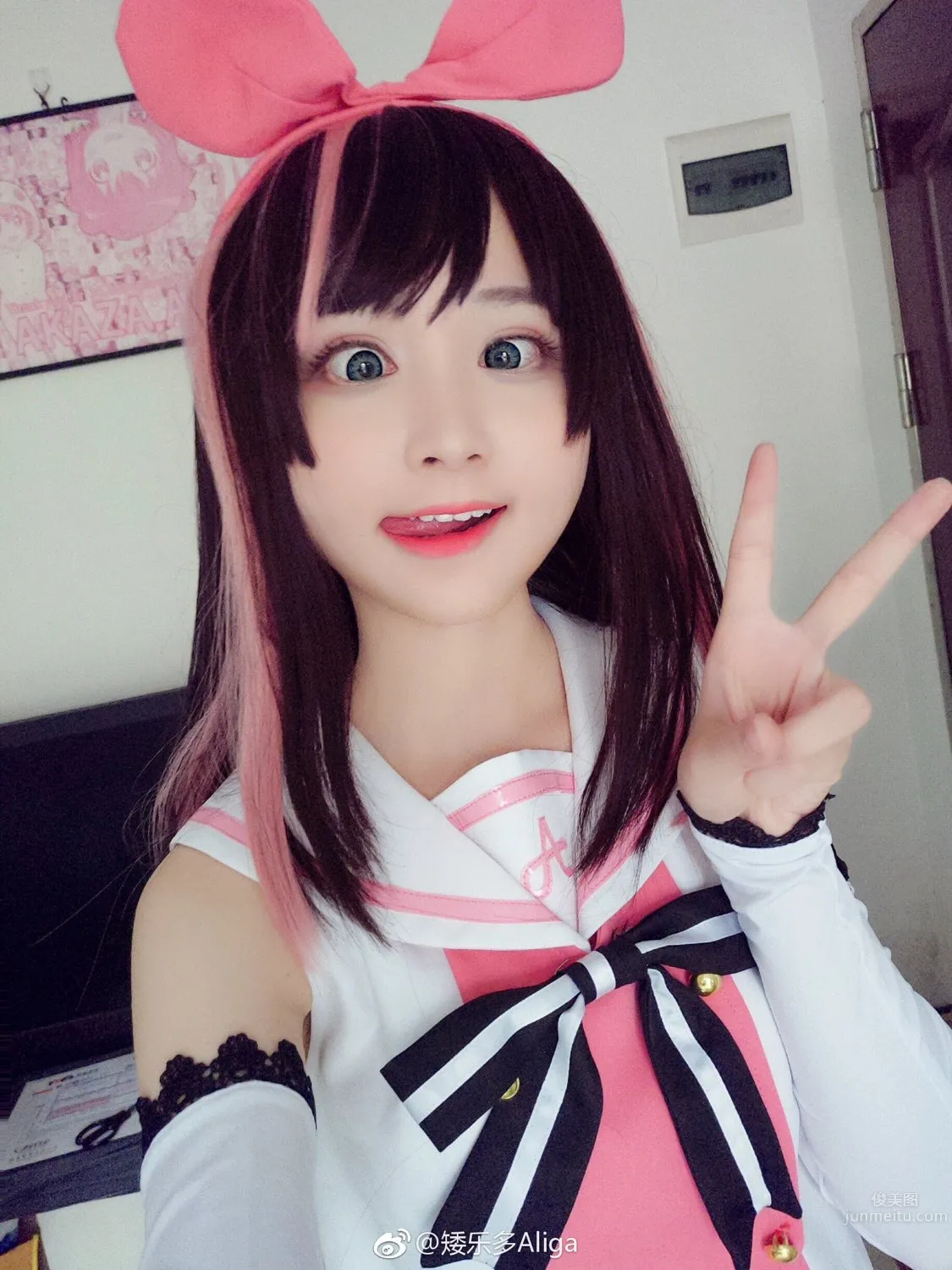 搞怪女孩矮樂多Aliga 突破次元之壁的coser 8