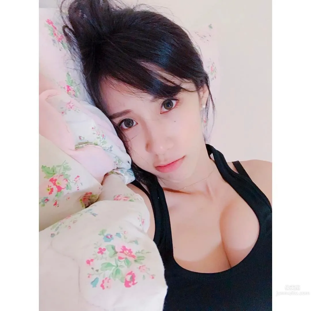 黑澀會美眉黃喬歆 沙灘大秀性感比基尼 3