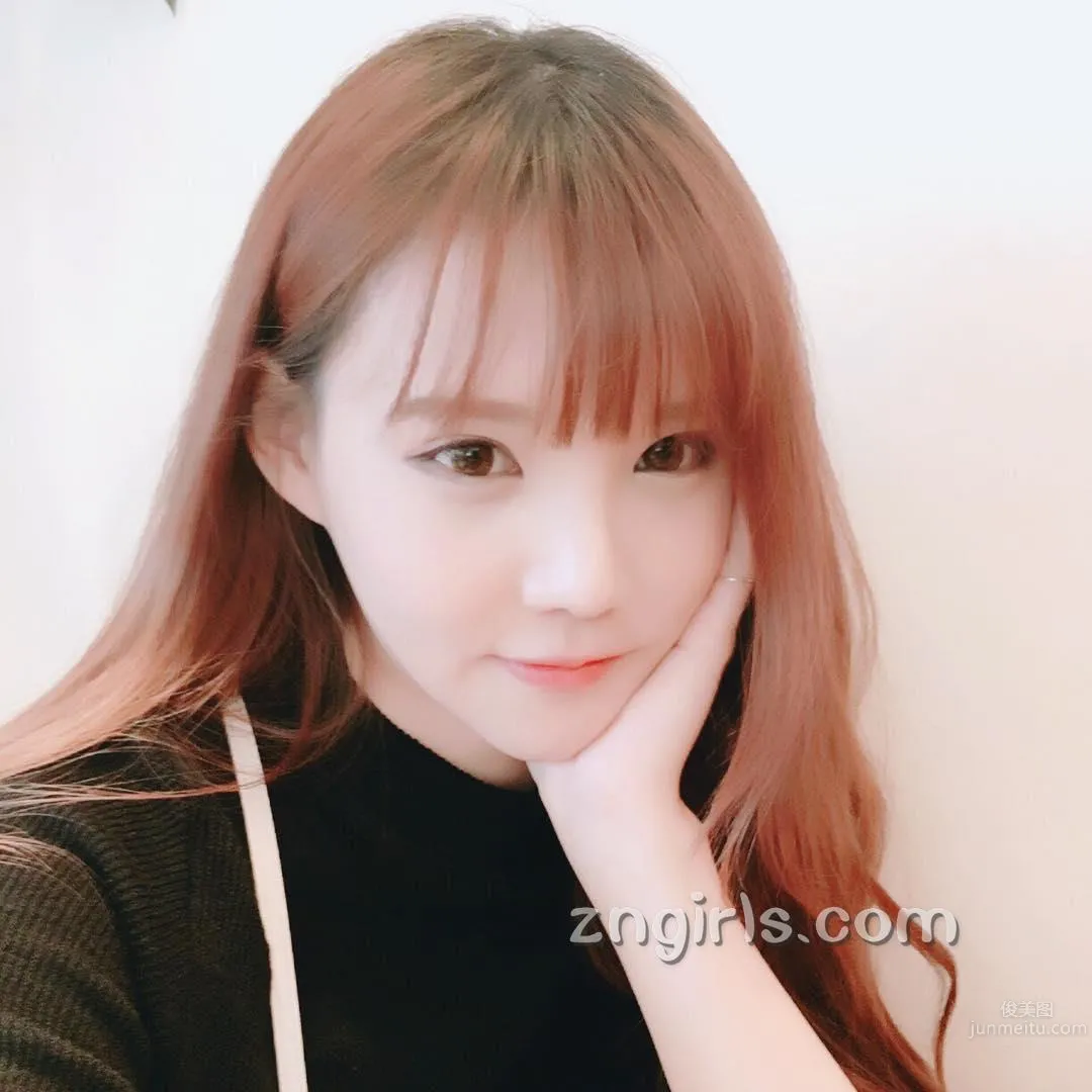 韓國蘿莉料理家素珍 傾心于各種美食小吃 5