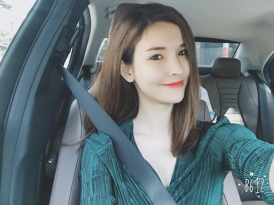 越南正妹Bùi Ngọc 混血五官精緻而脫俗 28