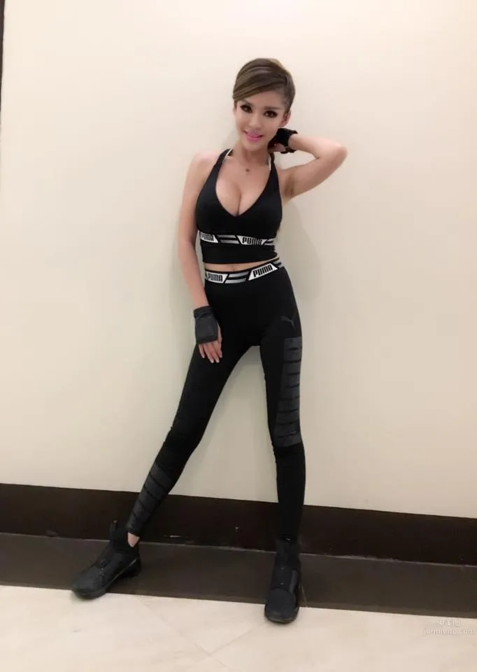 台灣最性感DJ高慧珊 FB火辣私房照 10