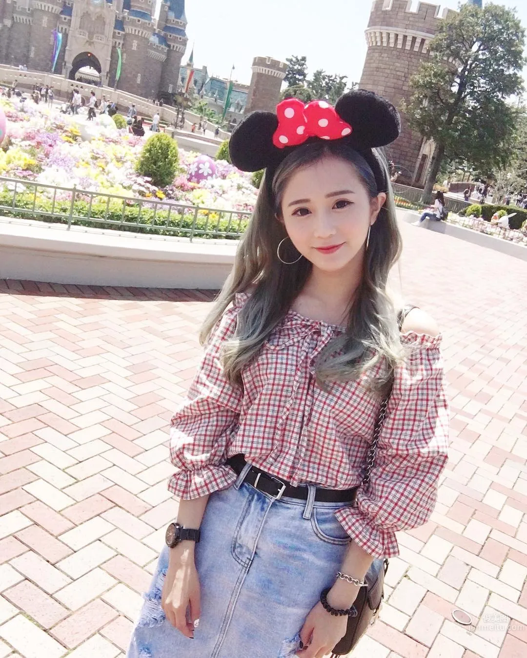 超萌清純正妹許紋毓 無辜迷人笑容最吸睛 12