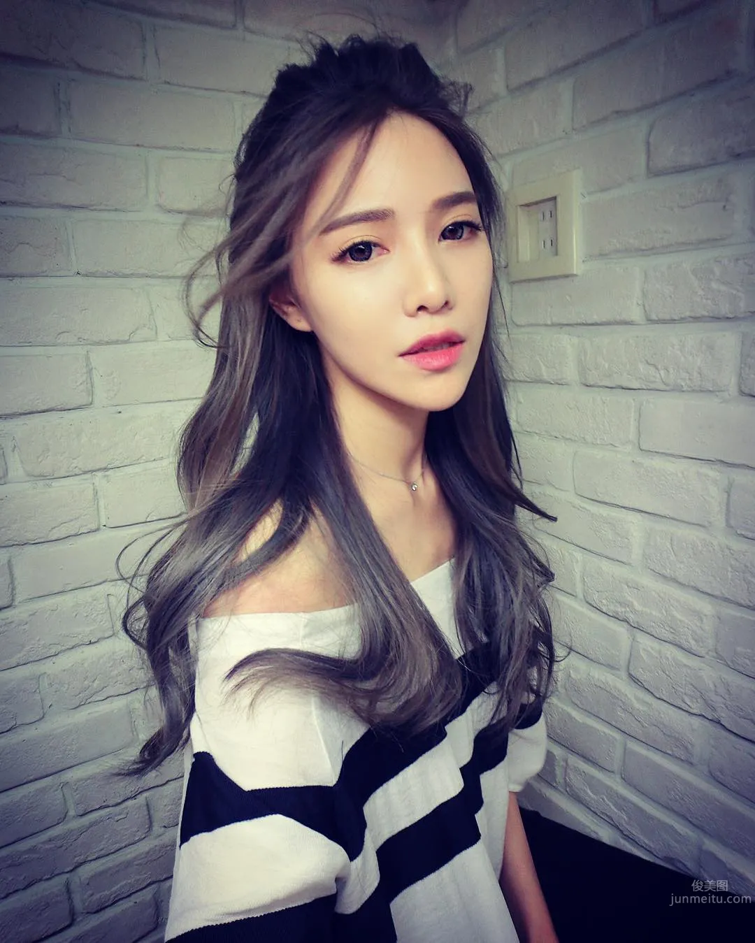 實踐大學正妹Candy Liu 亮麗氣質姣好身材 4