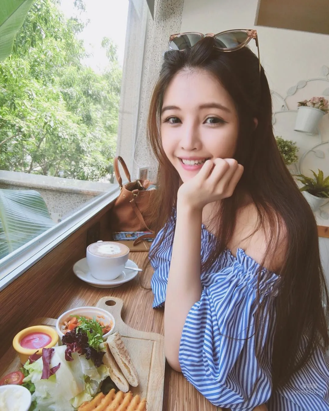 長腿正妹Kate譚凱芸 養眼比基尼解放好身材 8