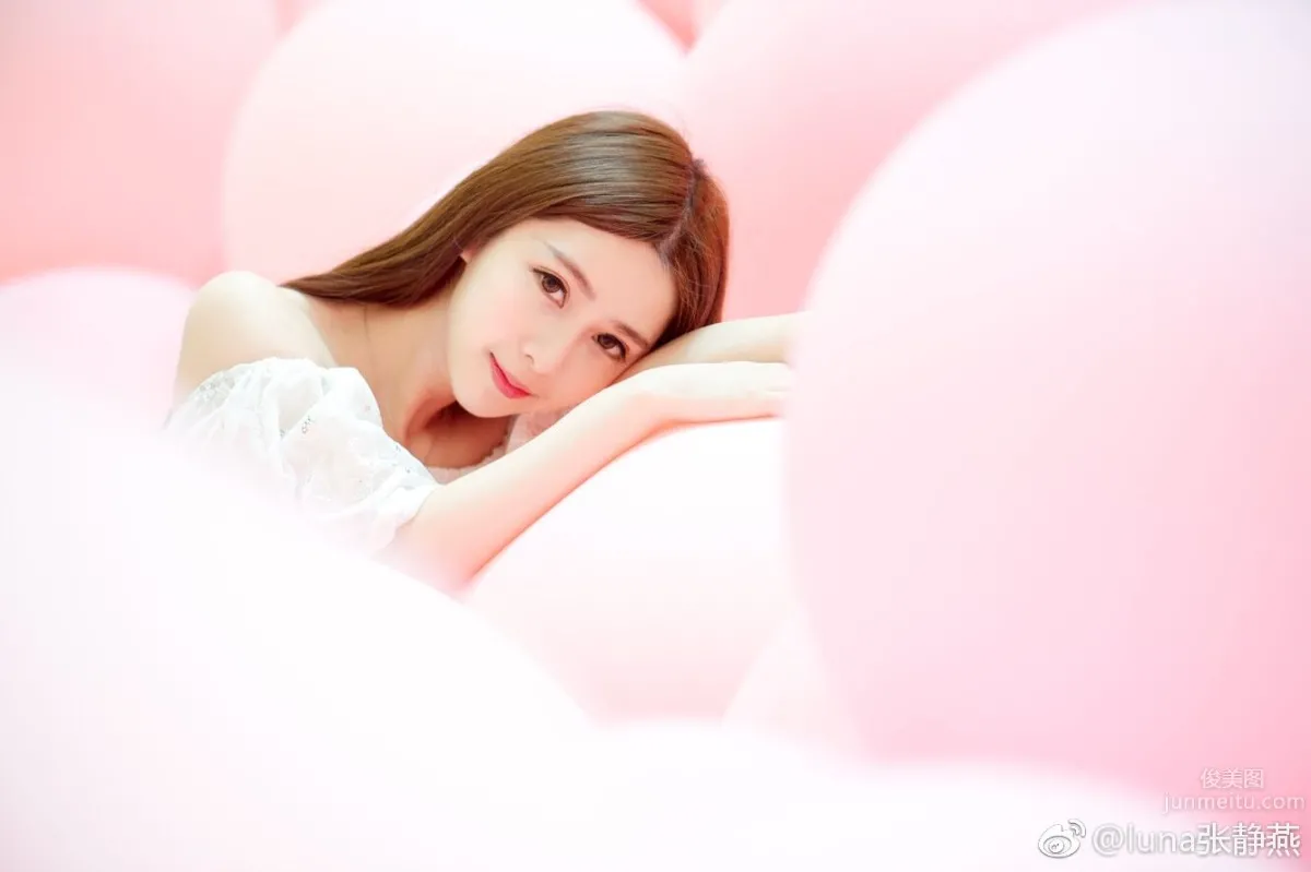 摩羯美眉张静燕 微博私房定制写真_2