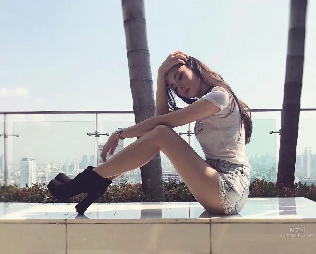 泰美人Luna Ploy 性感比基尼完美曲線 11