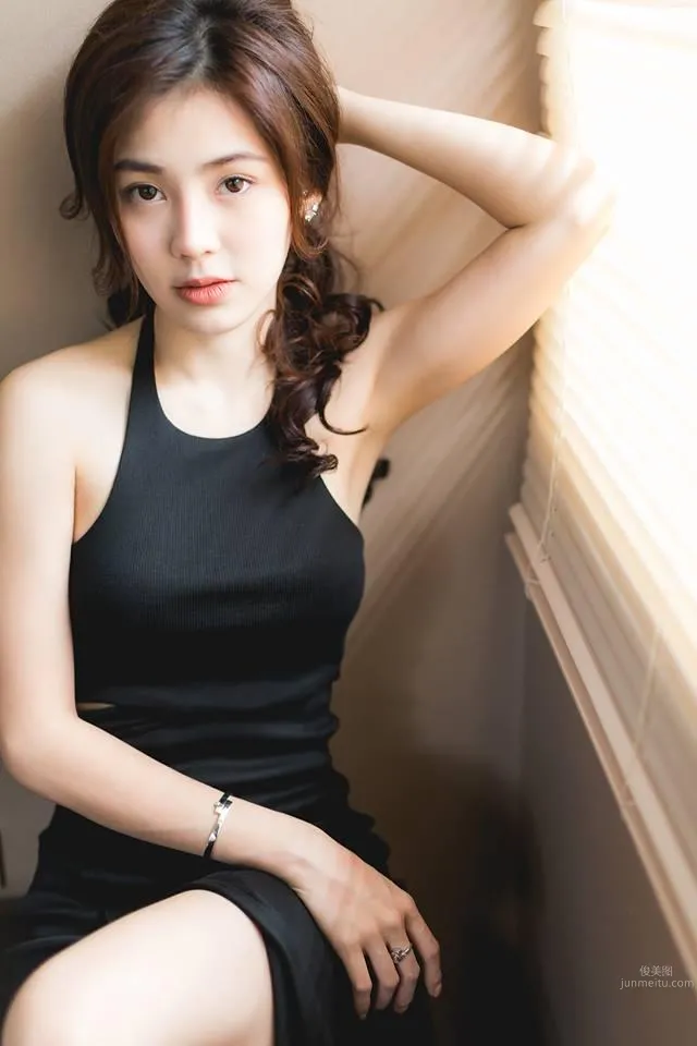 泰國女神Tadshanok Chulanond家居唯美系寫真 11