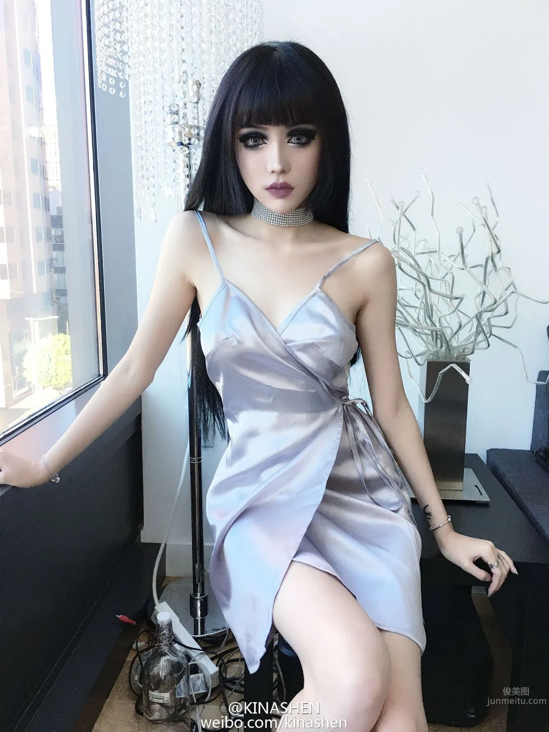 東方妹子Kina Shen 獨特的黑暗系芭比 17