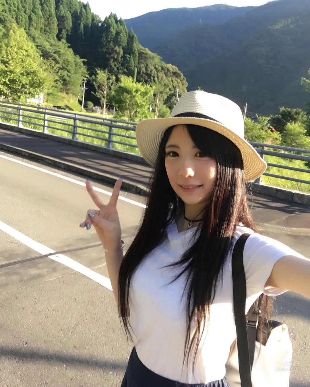 日本美女DJ Natsumi私房照_6