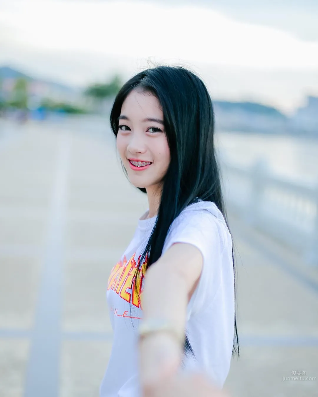 清纯美女Pimploy Chitranapawong唯美写真_0