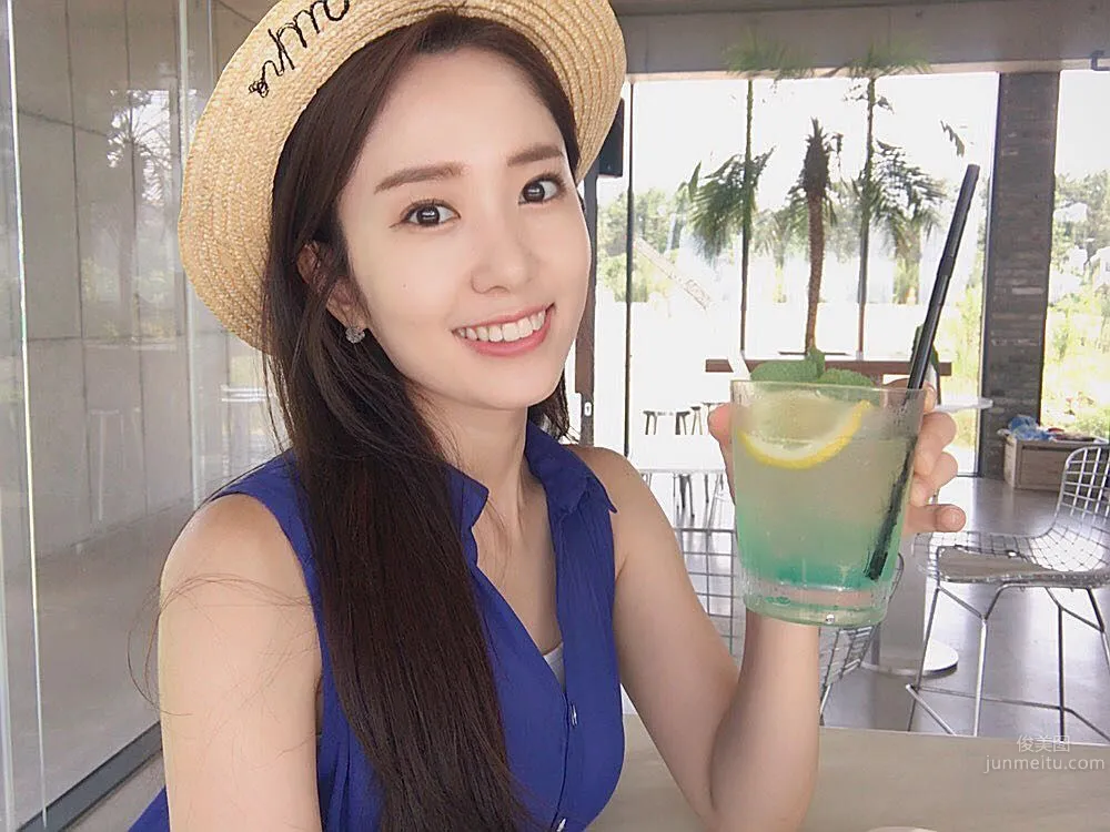 體育美女播報員鄭珠姬 氣質高雅身材高挑 13