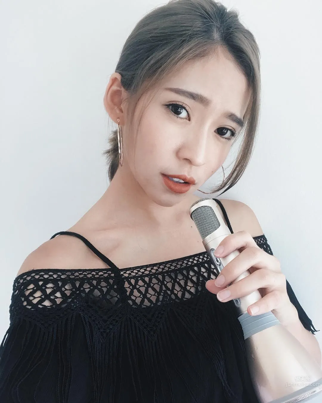 中华小姐冠军李嘉咛 五年后依然那么美_31