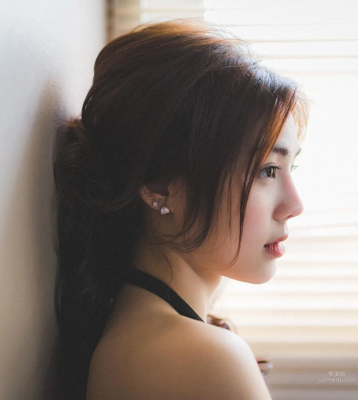 泰国女神Tadshanok Chulanond家居唯美系写真_23