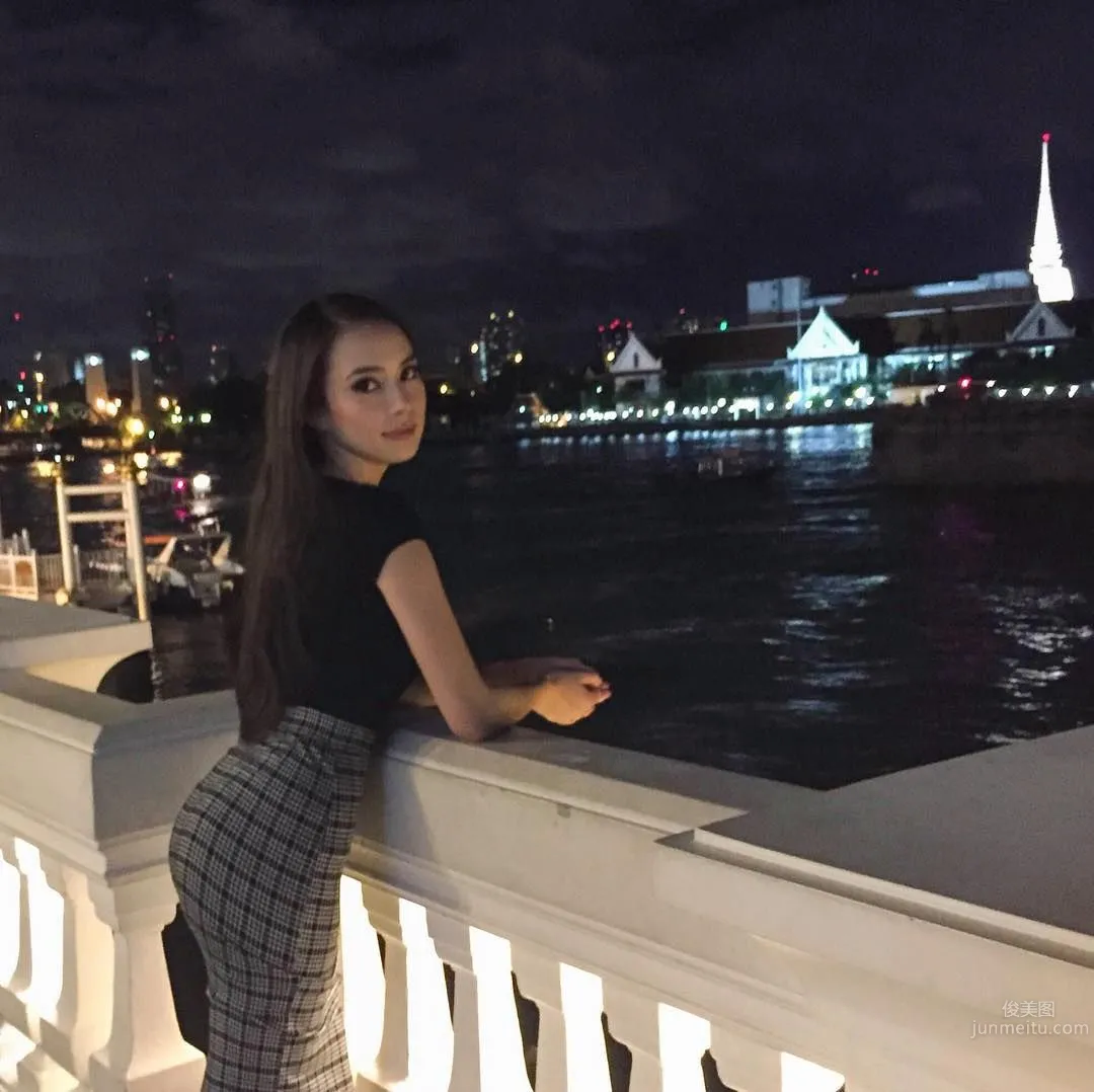 泰美人Luna Ploy 性感比基尼完美曲线_1