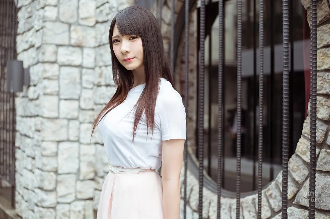 日本美女DJ Natsumi私房照_8