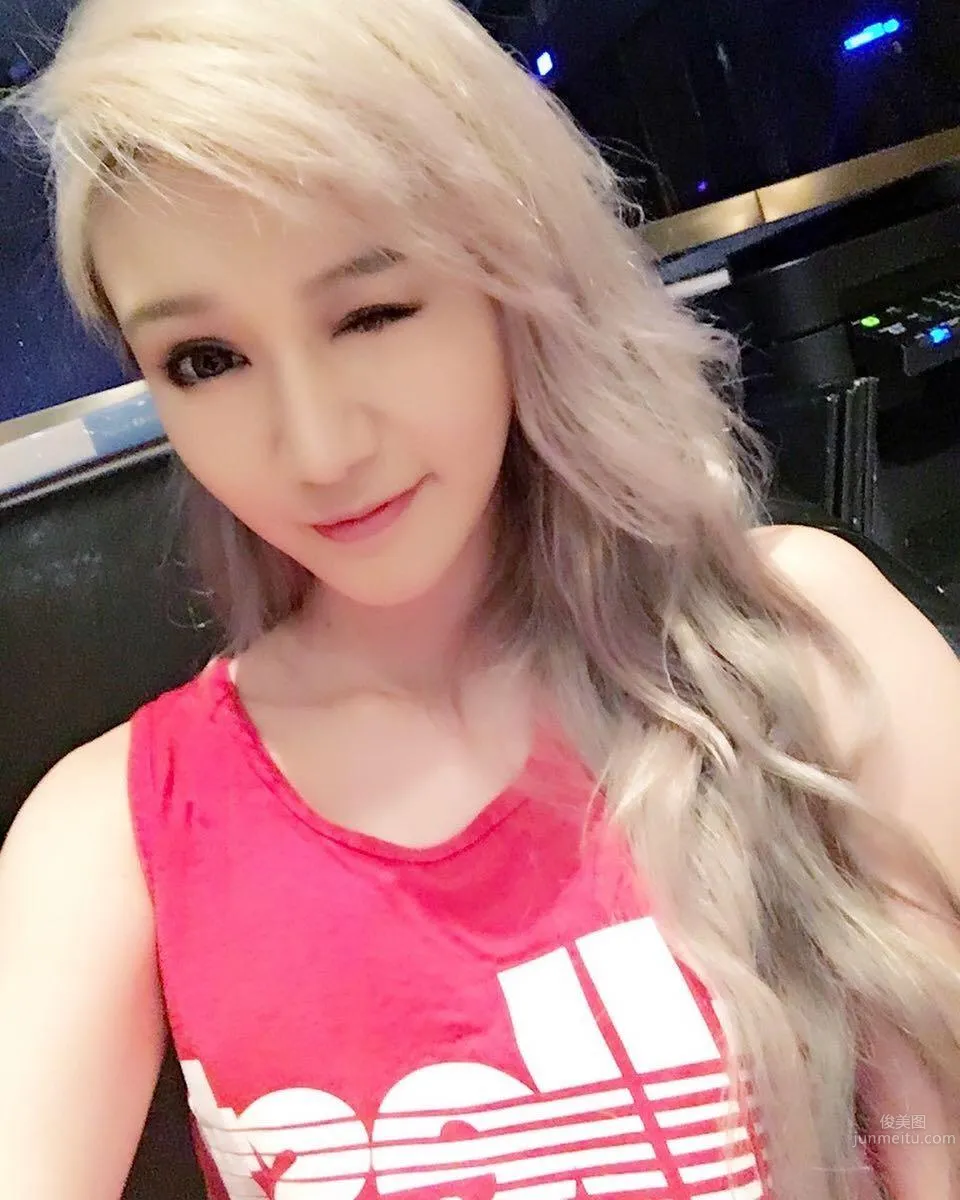 香港DJ姐妹花Troyi&amp;Lokyii 美女組合雙兒遊天下 22
