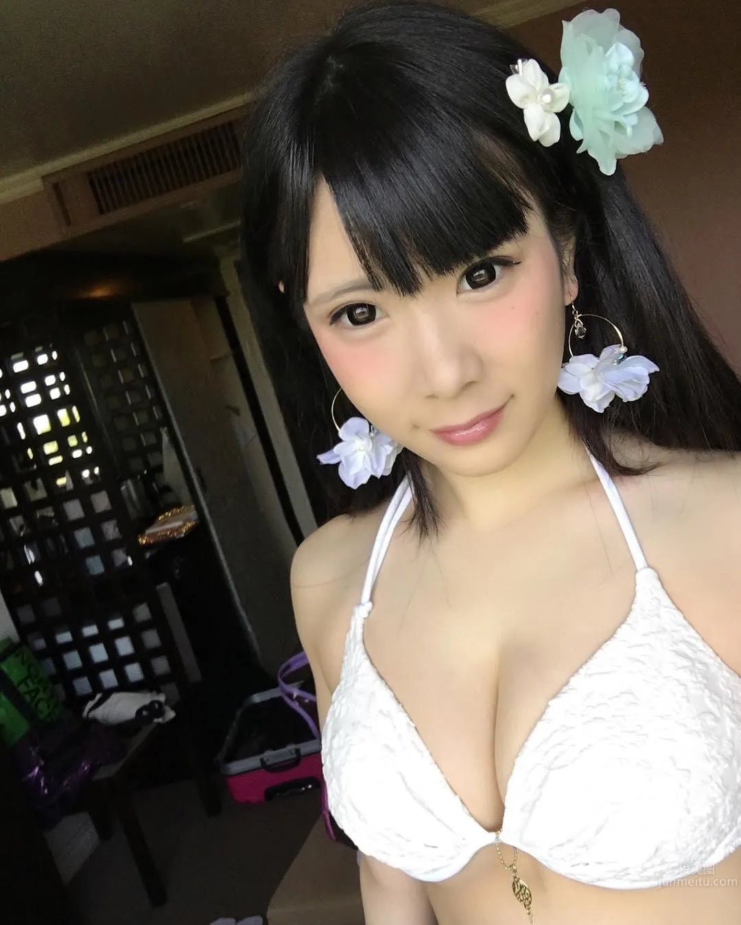 日本美女DJ Natsumi私房照_1