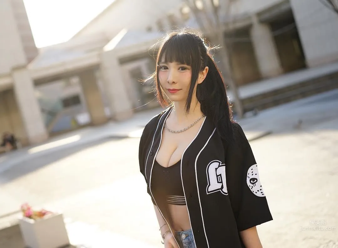 日本美女DJ Natsumi私房照 13