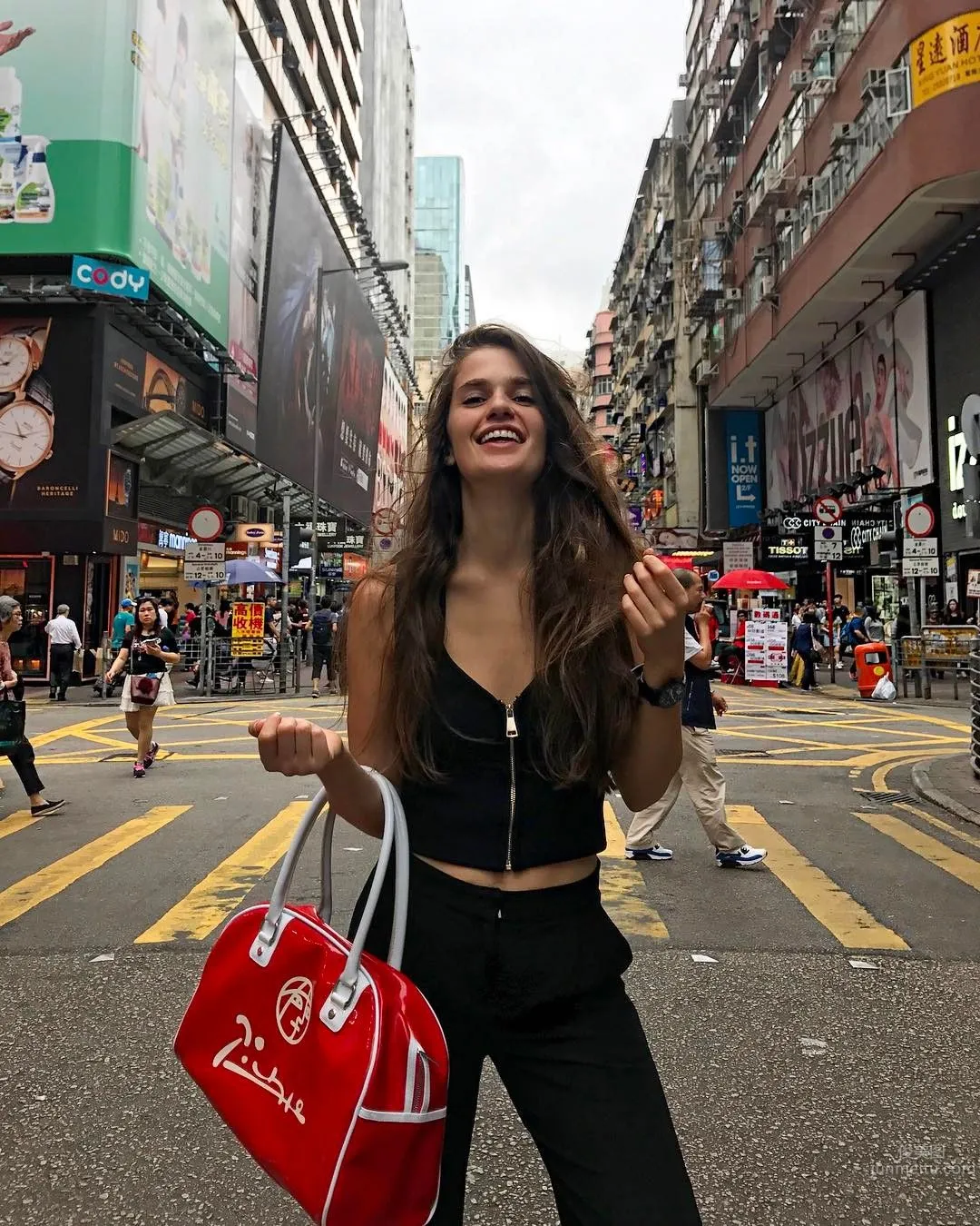 澳希混血Perrie Kap 觀賞度甚高的美圖 15
