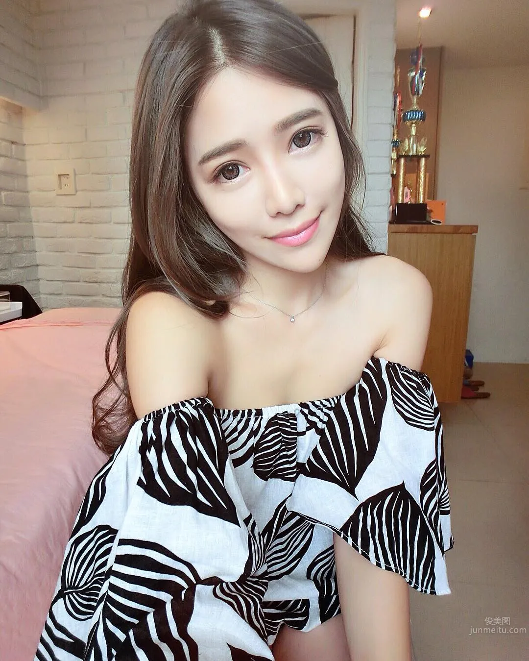 實踐大學正妹Candy Liu 亮麗氣質姣好身材 11