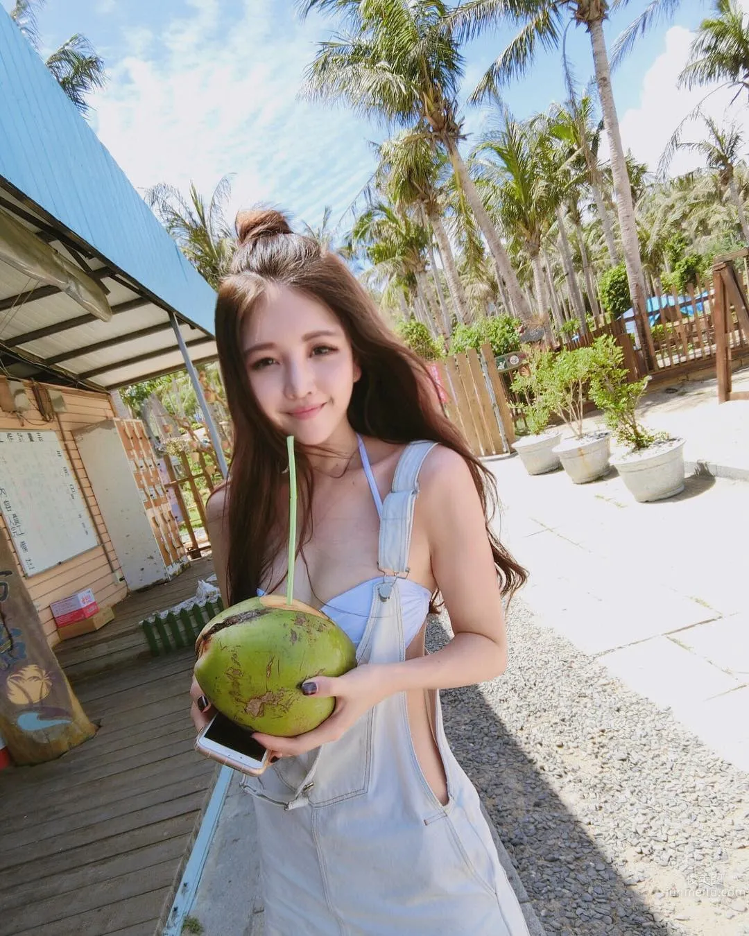 長腿正妹Kate譚凱芸 養眼比基尼解放好身材 32