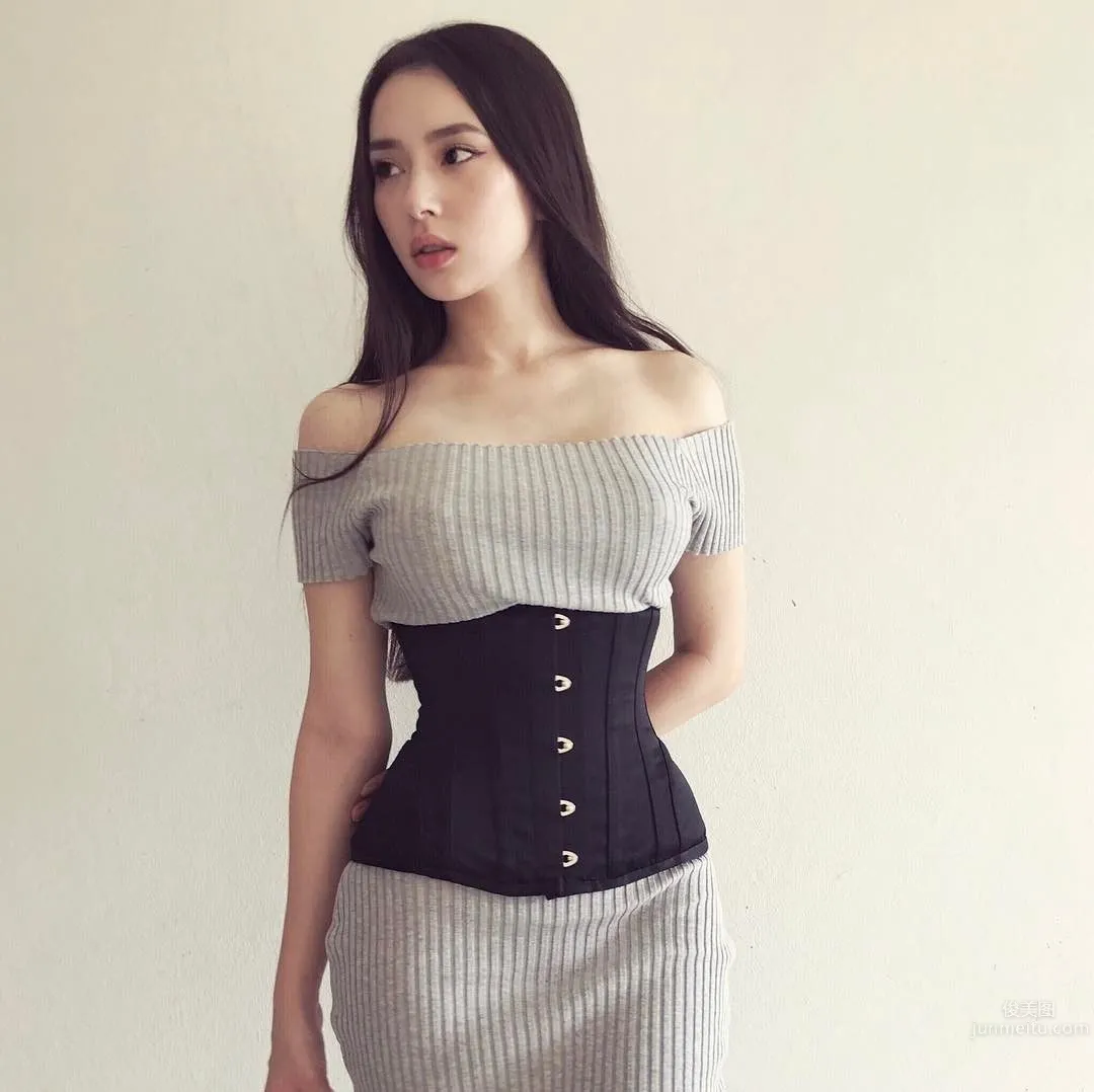 泰美人Luna Ploy 性感比基尼完美曲線 10