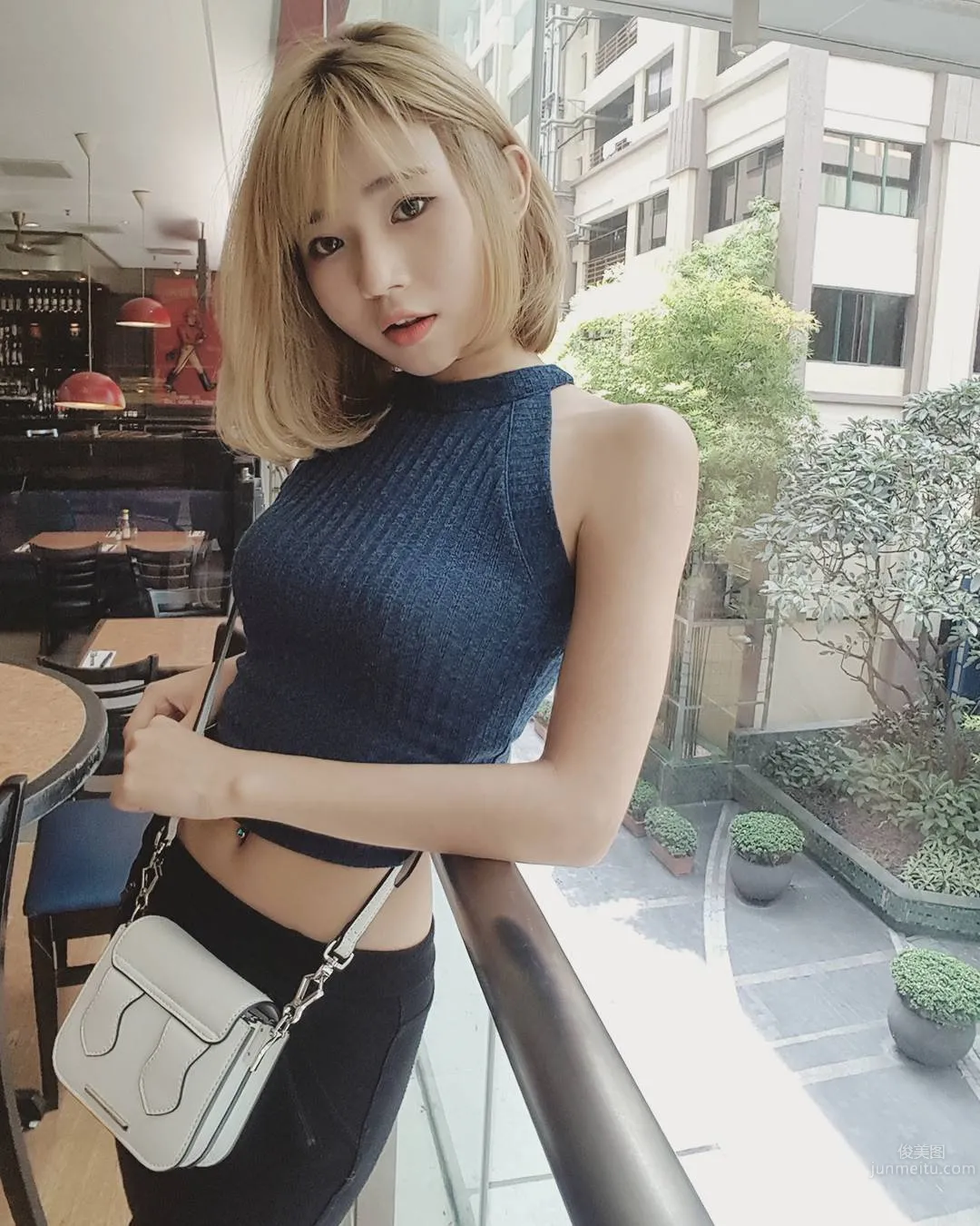 大馬蘿莉Sylvia Tan 小隻馬也有好身材 31