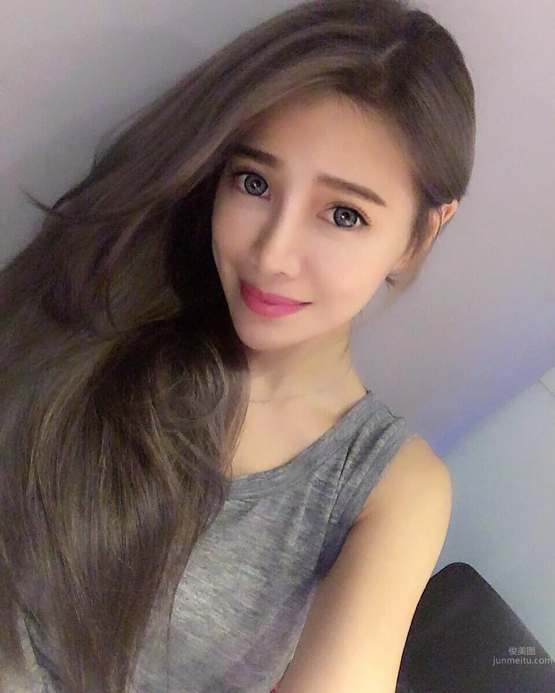實踐大學正妹Candy Liu 亮麗氣質姣好身材 13