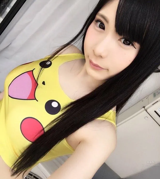 日本美女DJ Natsumi私房照_4