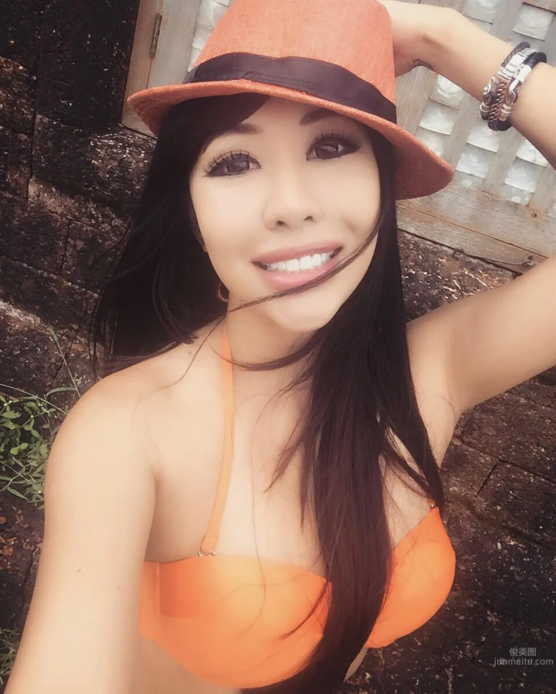 獅子城DJ美女Tenashar性感私房照 8