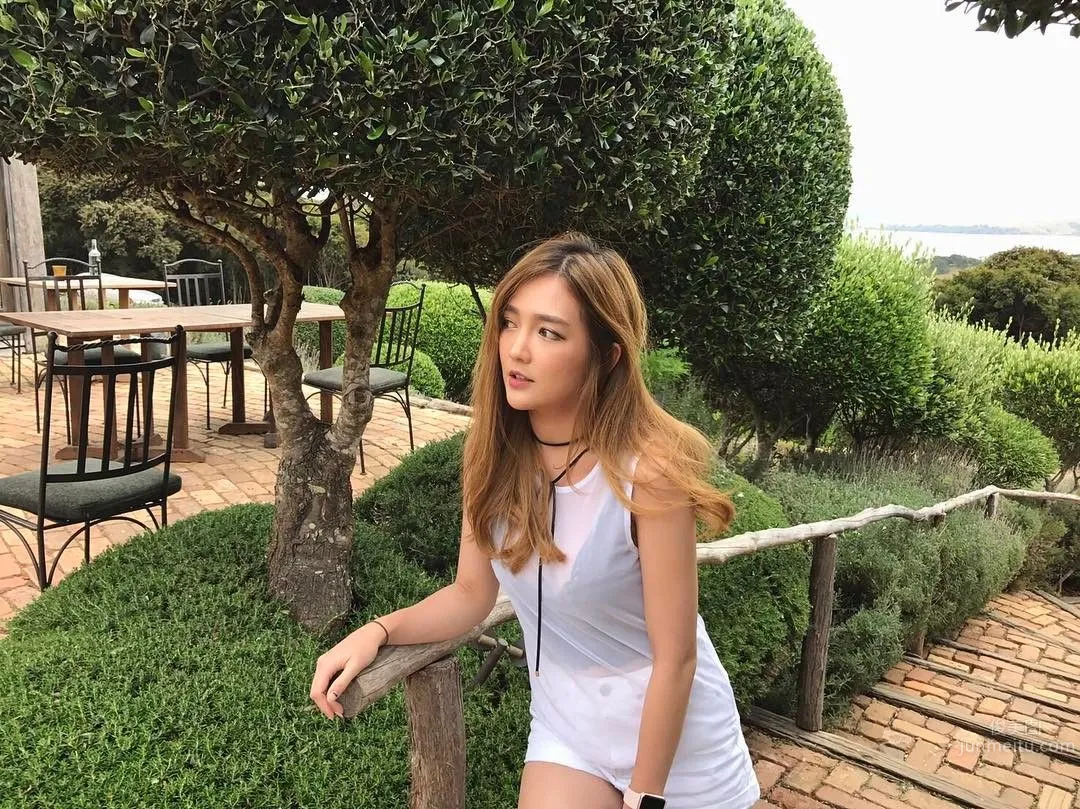 泰国正妹Rossarin甜美可人 超凶比基尼让人浮想联翩_3