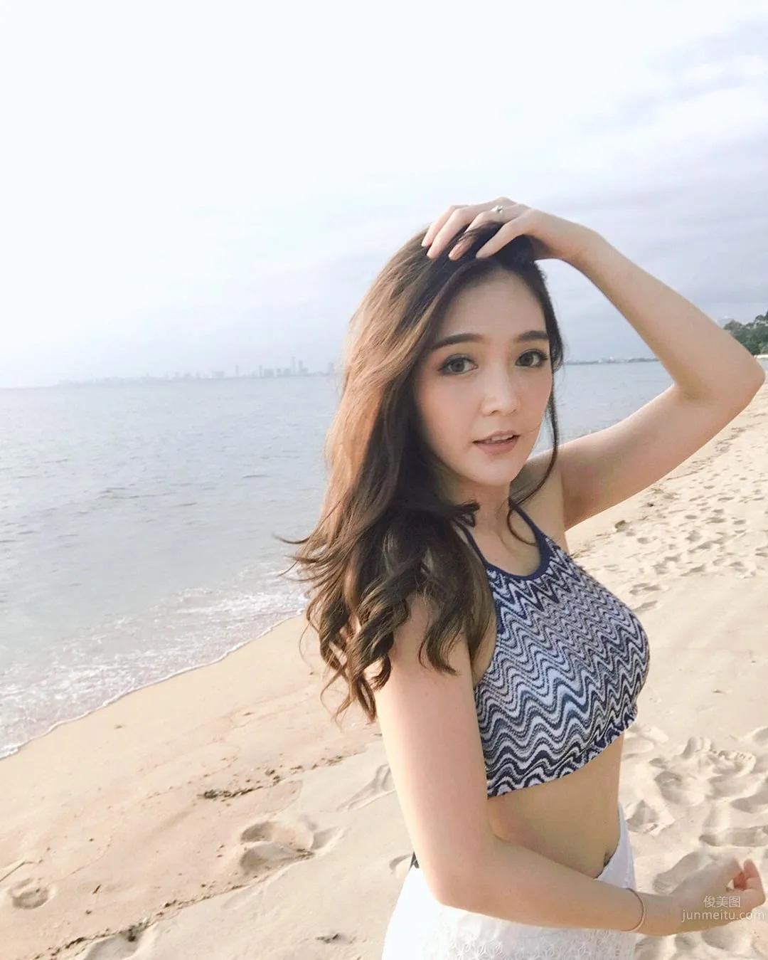 泰國正妹Rossarin甜美可人 超兇比基尼讓人浮想聯翩 25