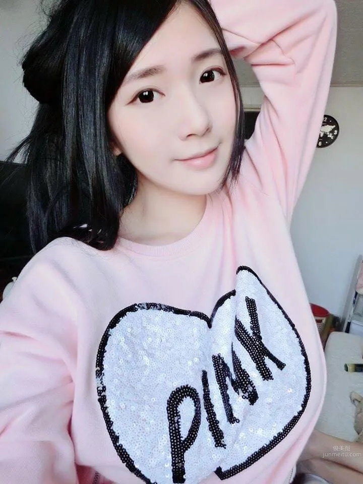 台灣正妹謝薇安Vivian 最養眼人妻私房照 4
