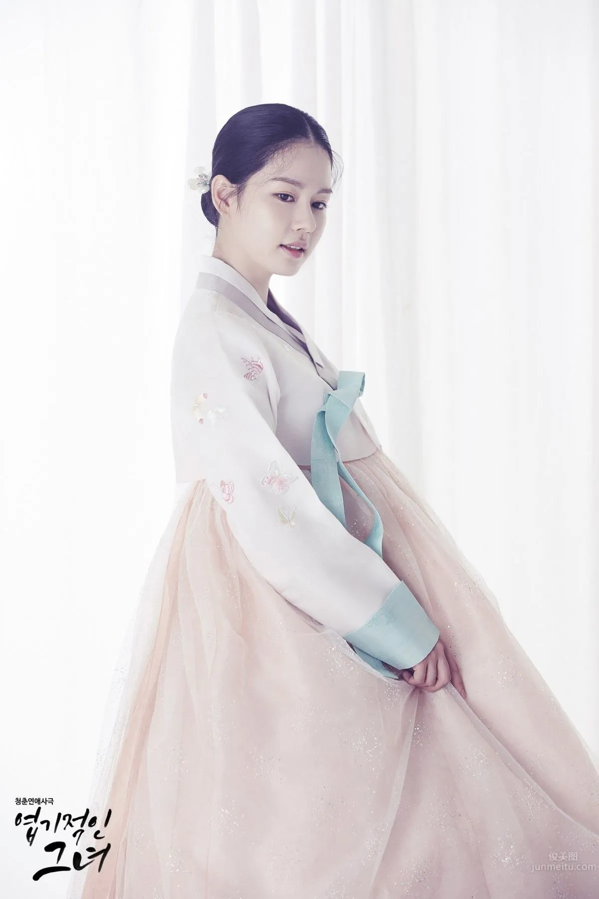 韓國氣質美女尹世雅寫真美圖 7