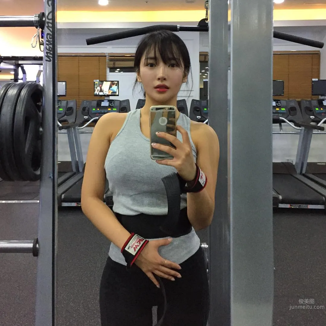 韓國健身正妹Kang Su一出場讓全健身房都傻了 29