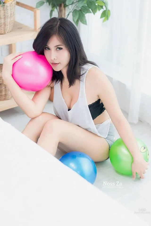 泰國模特Ghanda Suriyamanee香豔寫真美圖 28