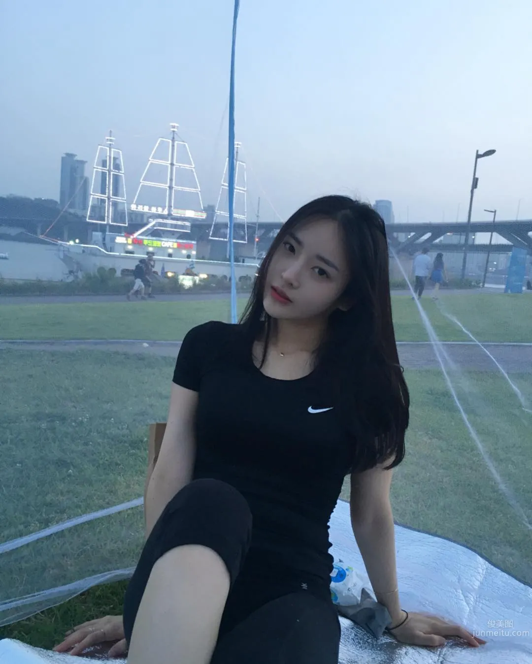 韓國健身正妹Kang Su一出場讓全健身房都傻了 3