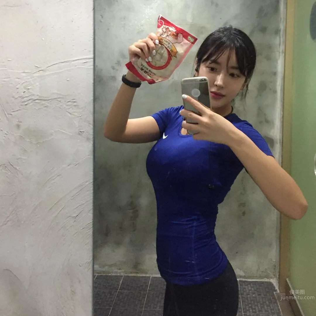 韓國健身正妹Kang Su一出場讓全健身房都傻了 35
