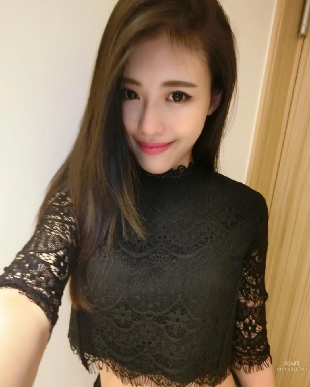 護理系校花Hannah Chin 轉型空姐俏麗私房照 6