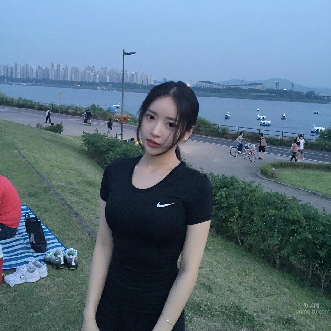 韓國健身正妹Kang Su一出場讓全健身房都傻了 4