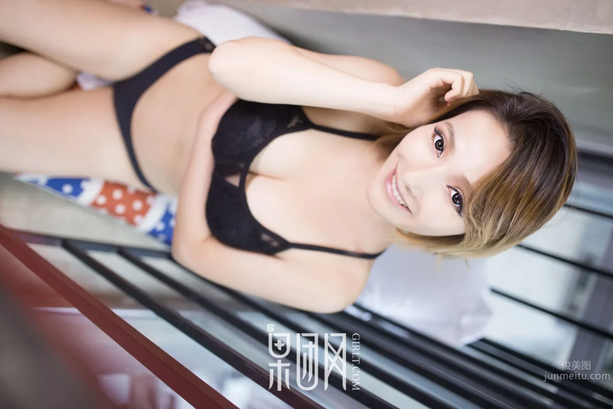日本女老師！純正“日”式内衣誘惑 42