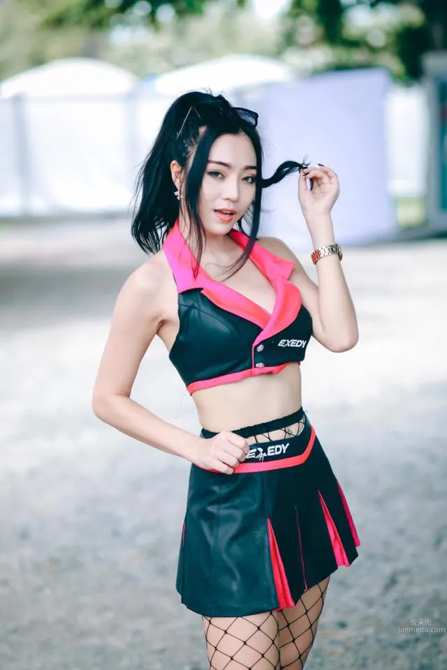 泰国御姐Khimkae Maxim 赛车女郎与家居诱惑系列_10