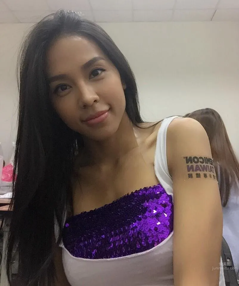 健美性感Dancer Cora可妹私房照_11