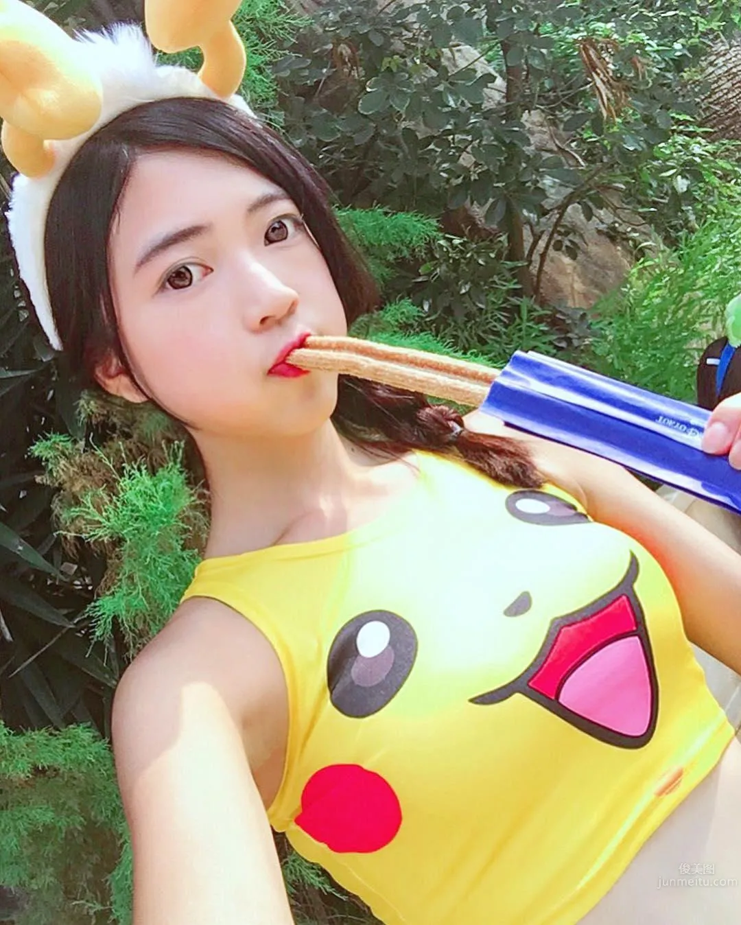 正妹品妍日本海邊玩水 沙灘釋放健康最美體态 5