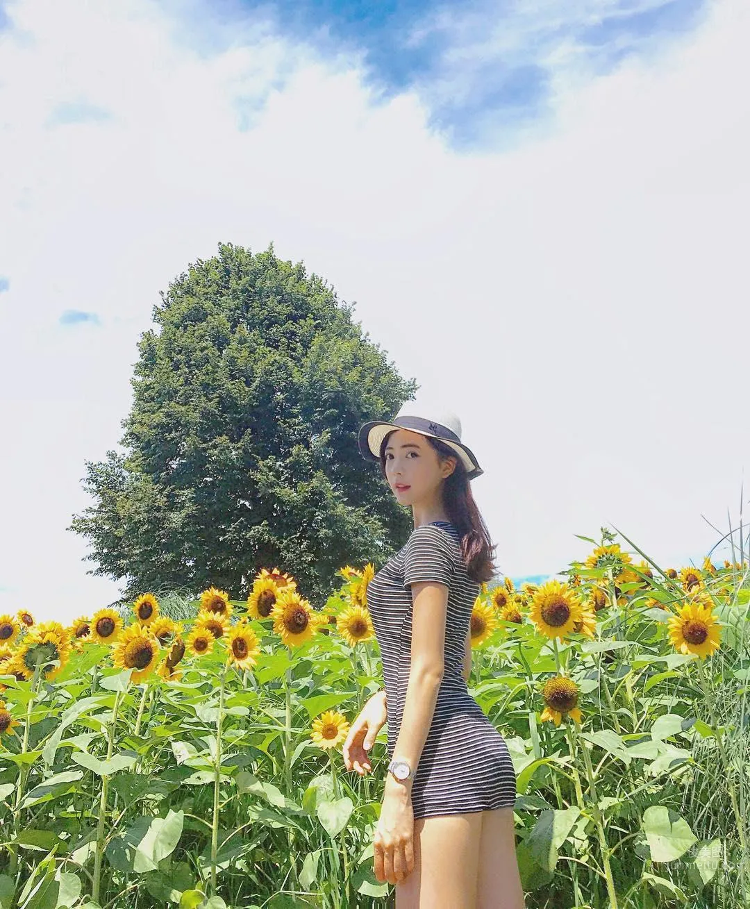 正妹品妍日本海邊玩水 沙灘釋放健康最美體态 7