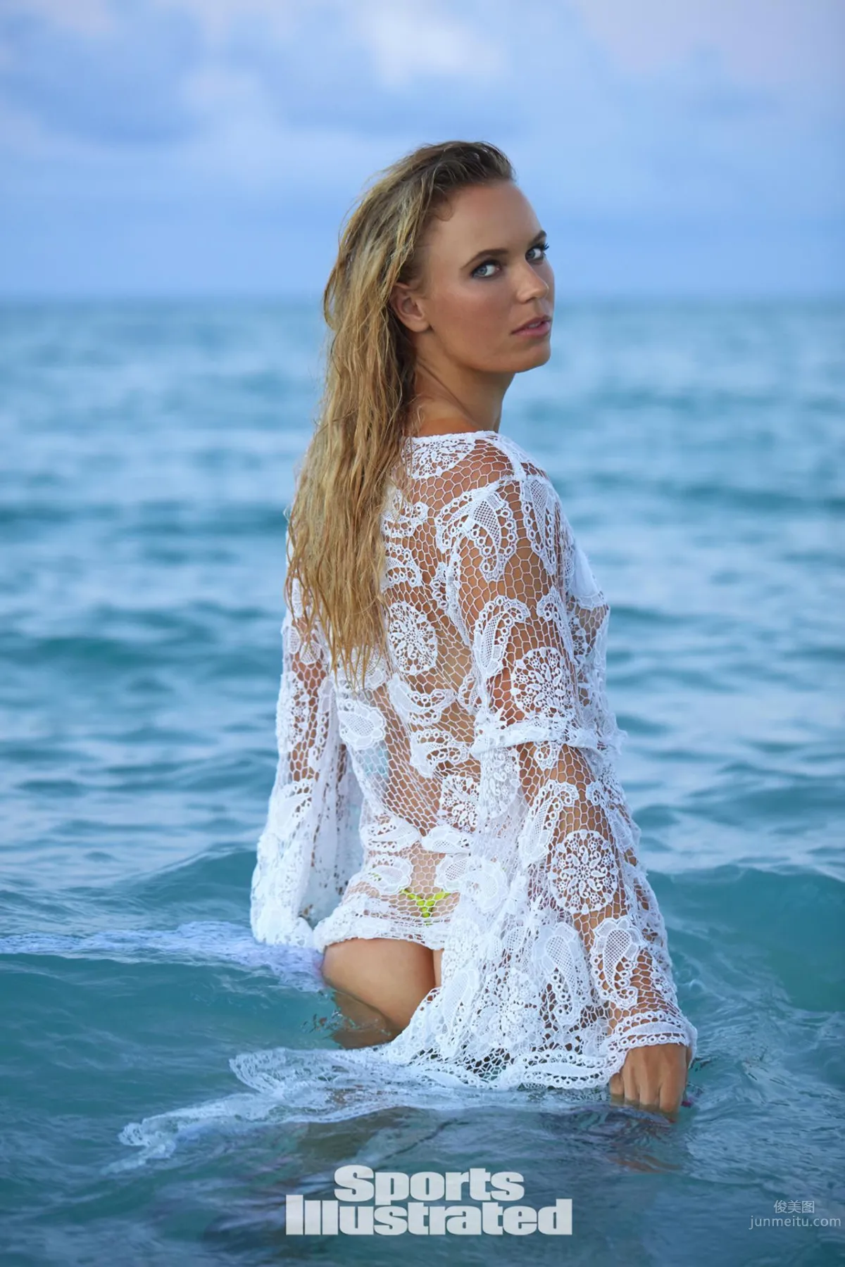 Caroline Wozniacki- 2017年體育畫報泳裝特輯 19